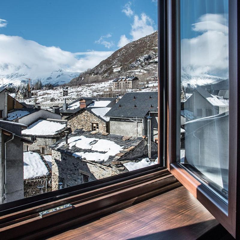 Hotel Boutique La Neu Benasque Exterior photo